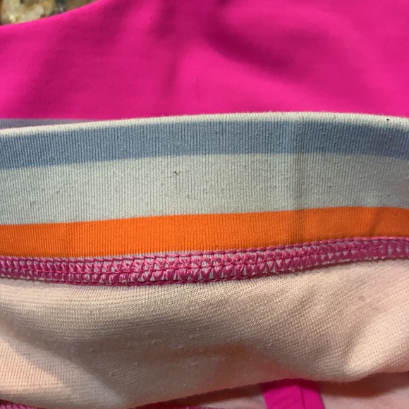 🍋Lululemon Energy Bra | Size 6 - Picture 4 of 4